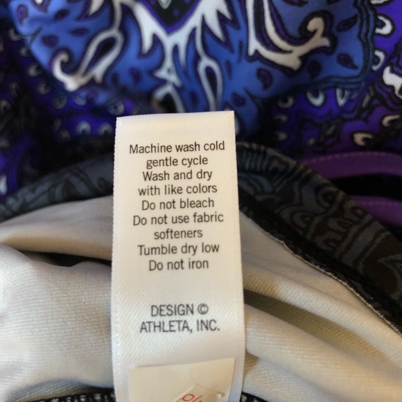 Vibrant purple & black Athleta yoga workout tank - Picture 7 of 8